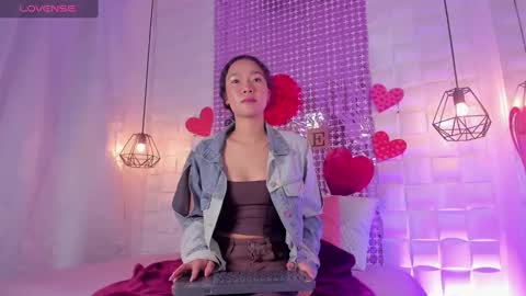 Lyhana Lee online show from 02.17.25