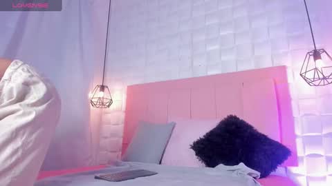 Lyhana Lee online show from 02.24.25