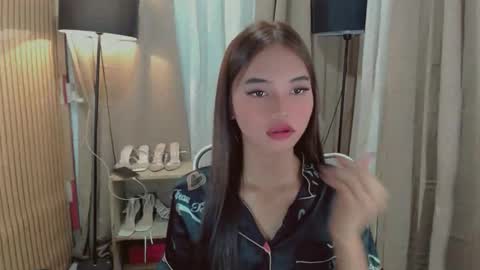 LYKA LOOPS online show from 05.03.26
