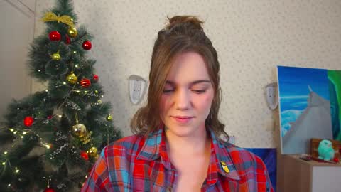 hi im Lyle online show from 12.25.24