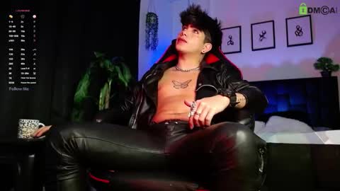 Lyle Bennett Freelance Model online show from 02.08.26