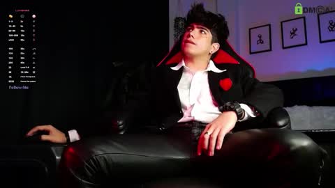 Lyle Bennett Freelance Model online show from 02.14.26