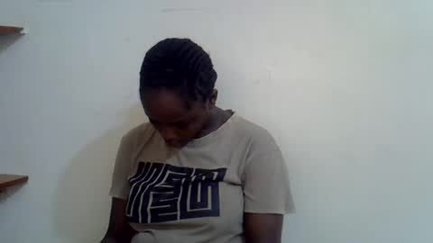 Snapshot of lyn_anna chatting on 06.15.26 lyn_anna online show from 06.15.26