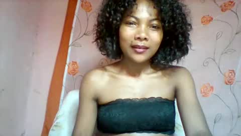 lyndah19 online show from 11.26.25