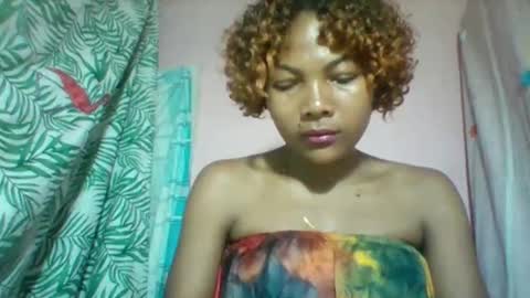 Snapshot of lyndah19 chatting on 01.05.26 lyndah19 online show from 01.05.26