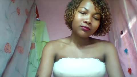 Snapshot of lyndah19 chatting on 02.06.26 lyndah19 online show from 02.06.26