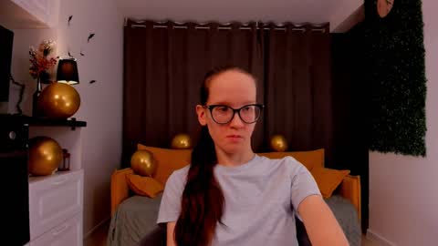 Sara online show from 02.24.25