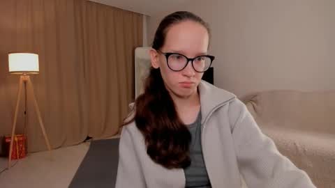 Sara online show from 09.24.25