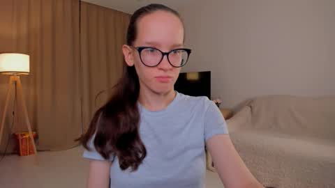 Sara online show from 10.04.25