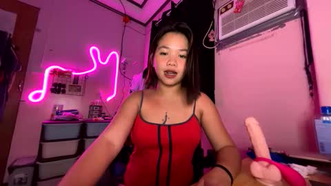 Snapshot of lynieeefck chatting on 10.11.25 I am Lyn- DONT FORGET TO FOLLOW ME online show from 10.11.25