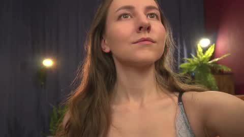 Snapshot of lynn_feline chatting on 04.13.26 Lynn online show from 04.13.26