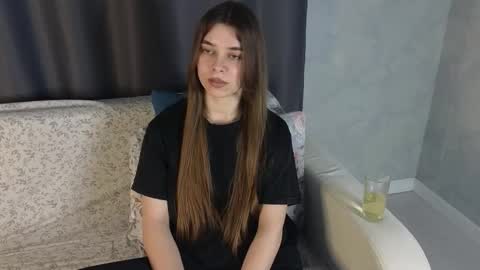 Snapshot of lynnwalker chatting on 03.26.26 lynnwalker online show from 03.26.26