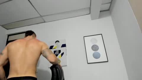 Lyonel online show from 03.07.25