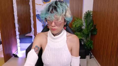 Snapshot of lyra_tay chatting on 05.26.26 lyra_tay online show from 05.26.26