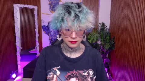Snapshot of lyra_tay chatting on 05.30.26 lyra_tay online show from 05.30.26