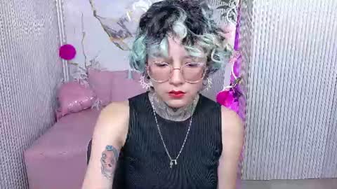 Snapshot of lyra_tay chatting on 07.12.26 lyra_tay online show from 07.12.26