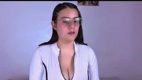 Snapshot of lyracarter chatting on 01.09.26 Lyra Carter online show from 01.09.26