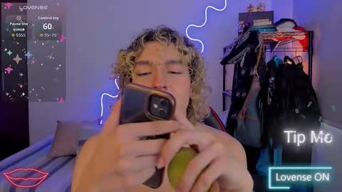 Lyric online show from 12.22.25