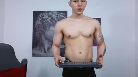 Snapshot of lysan_corv chatting on 12.20.25 Lysan online show from 12.20.25