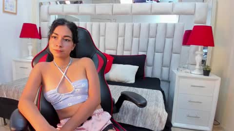 Lizzy smith  online show from 01.15.25