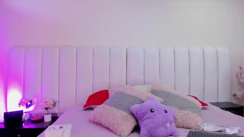 Lizzy smith  online show from 09.09.25