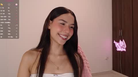 Snapshot of lzzyink chatting on 10.15.25 lzzyink online show from 10.15.25