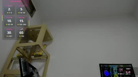 Snapshot of m1lk_choc chatting on 09.21.25 Mila online show from 09.21.25