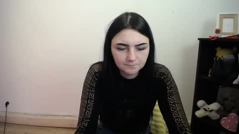 m_i_k_i_ online show from 03.04.26