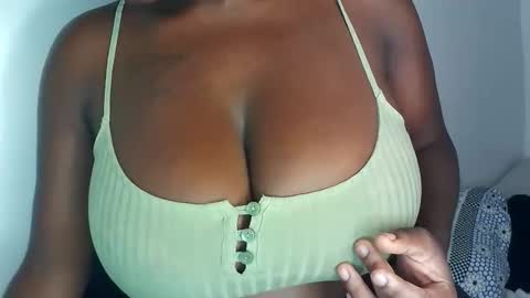 m_tits3 online show from 09.12.25