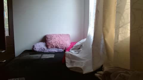 maaddy_thompson online show from 02.10.26