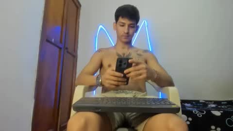Snapshot of maaster420 chatting on 01.07.26 itgram pezlo josue online show from 01.07.26