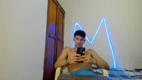 Snapshot of maaster420 chatting on 01.16.26 itgram pezlo josue online show from 01.16.26