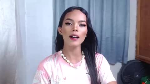 Divina online show from 05.10.26