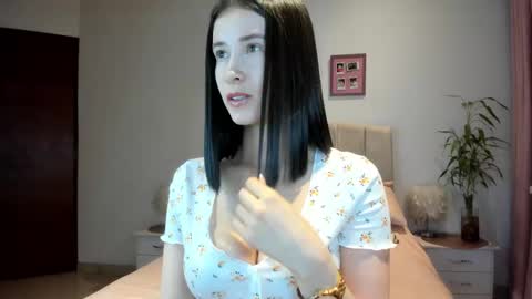 Macarena online show from 11.27.25