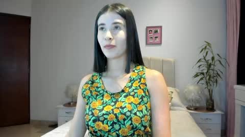Macarena online show from 04.12.26