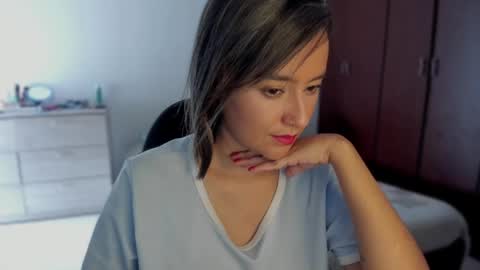 Snapshot of macarenax chatting on 02.12.25 Maca online show from 02.12.25