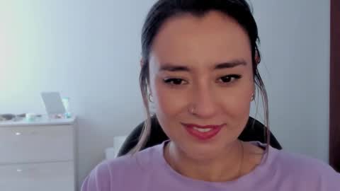 Snapshot of macarenax chatting on 09.26.25 Maca online show from 09.26.25