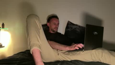 Snapshot of macebre chatting on 09.16.25 my beautiful long dick will make you happy online show from 09.16.25