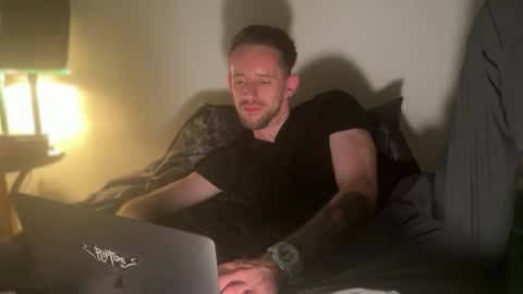 Snapshot of macebre chatting on 09.19.25 my beautiful long dick will make you happy online show from 09.19.25