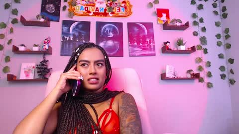 Macey Elliot Modelo Independiente online show from 12.24.24