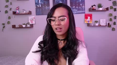 Macey Elliot Modelo Independiente online show from 01.21.25