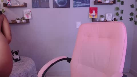 Macey Elliot Modelo Independiente online show from 01.22.25