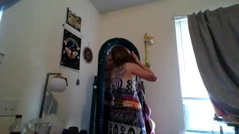 Snapshot of maceyloves chatting on 03.22.26 maceyloves online show from 03.22.26