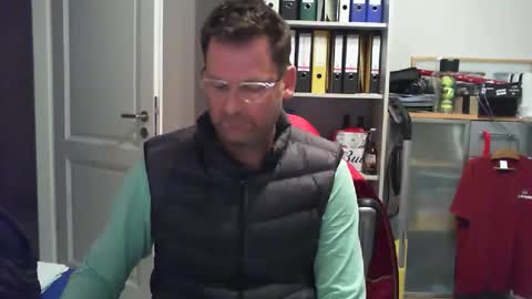 macfly67 online show from 01.21.25