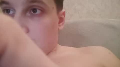 Snapshot of machine2291 chatting on 04.02.26 Tchia online show from 04.02.26