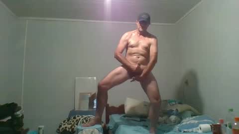 Snapshot of machoalex chatting on 12.28.24 MACHOLIVRE online show from 12.28.24