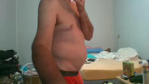Snapshot of machoalex chatting on 01.01.25 MACHOLIVRE online show from 01.01.25