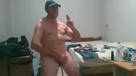 Snapshot of machoalex chatting on 02.09.25 MACHOLIVRE online show from 02.09.25