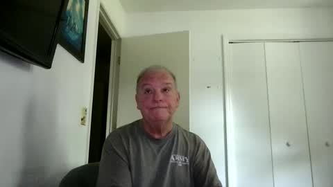 Snapshot of mackdocc001 chatting on 04.18.26 mackdocc001 online show from 04.18.26