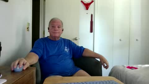 Snapshot of mackdocc001 chatting on 04.24.26 mackdocc001 online show from 04.24.26